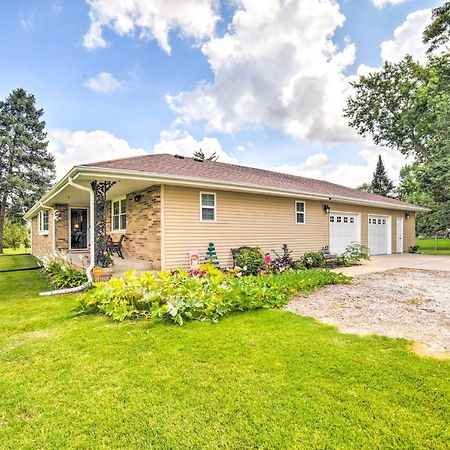 Bloomington Family Home - Private Deck And Yard ภายนอก รูปภาพ