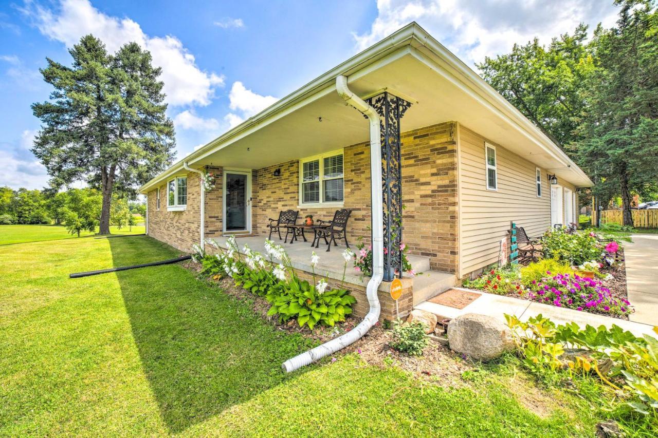 Bloomington Family Home - Private Deck And Yard ภายนอก รูปภาพ