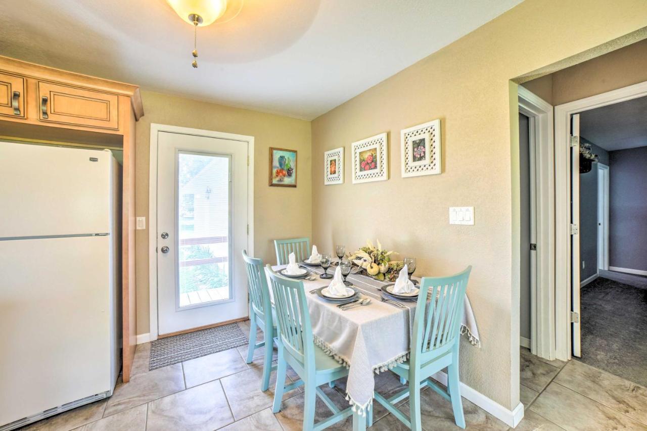 Bloomington Family Home - Private Deck And Yard ภายนอก รูปภาพ